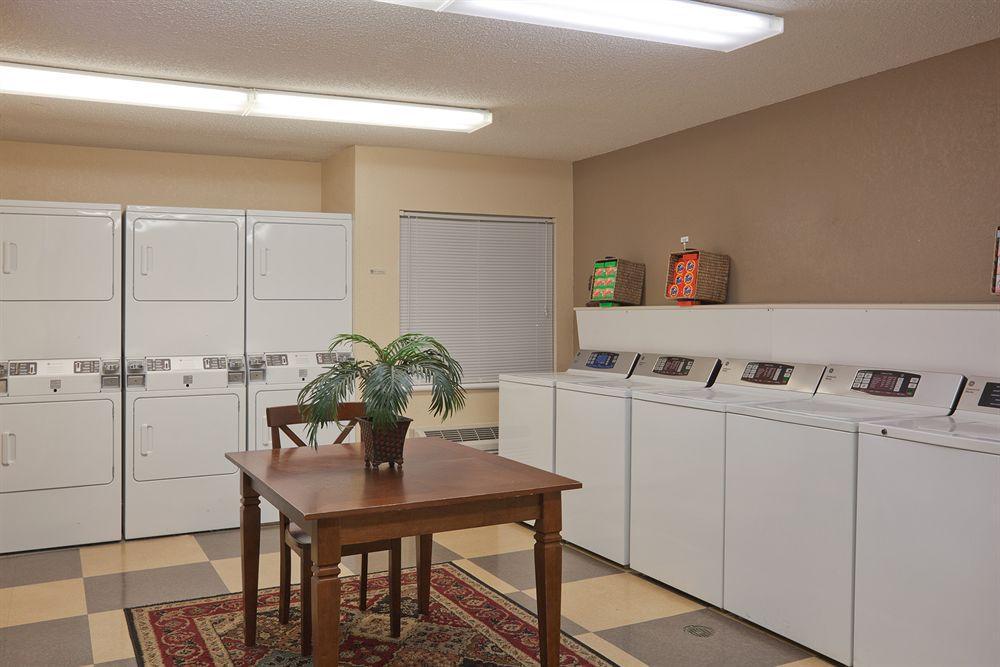 Candlewood Suites Sidney By Ihg Bagian luar foto
