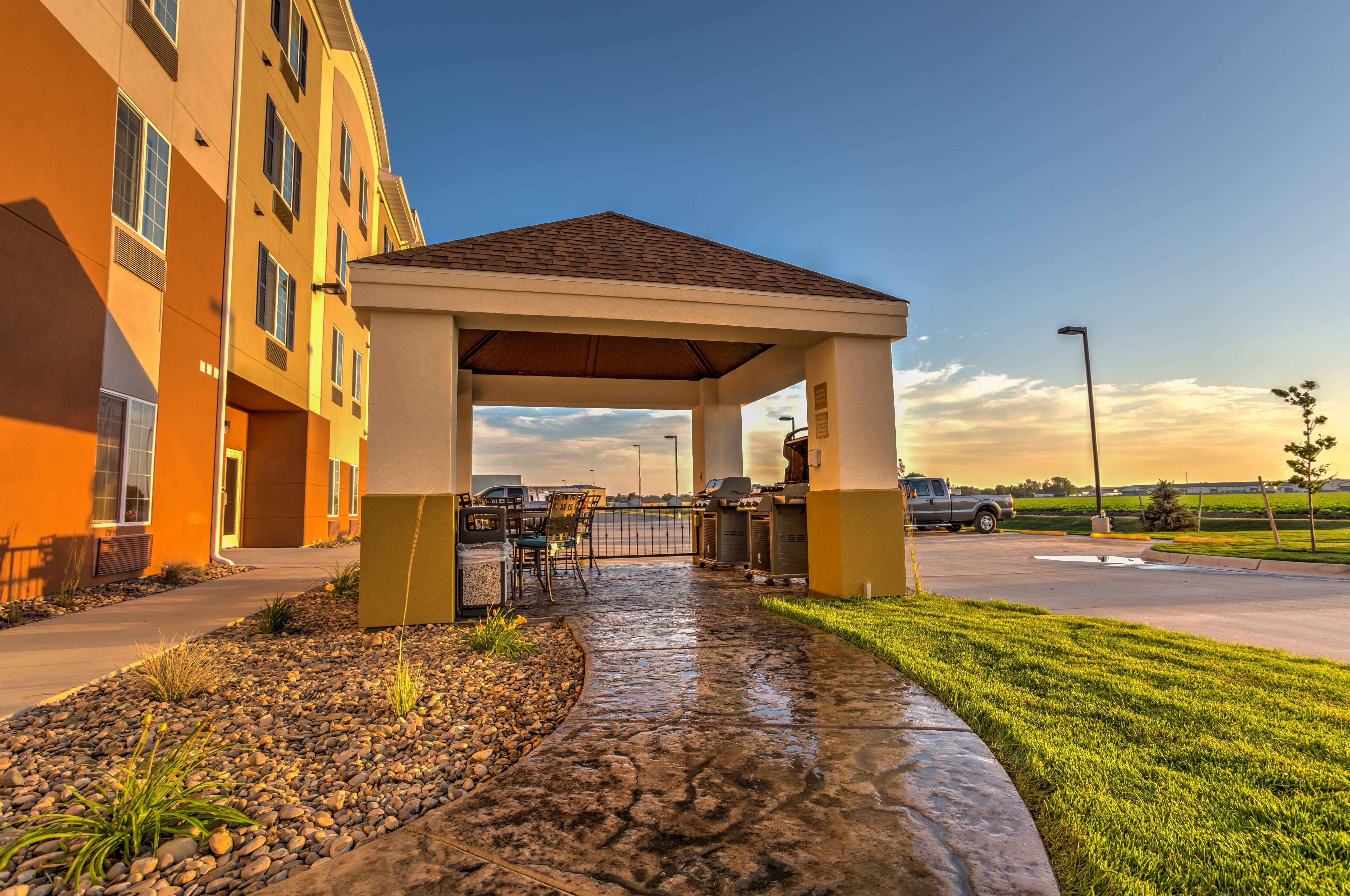 Candlewood Suites Sidney By Ihg Bagian luar foto
