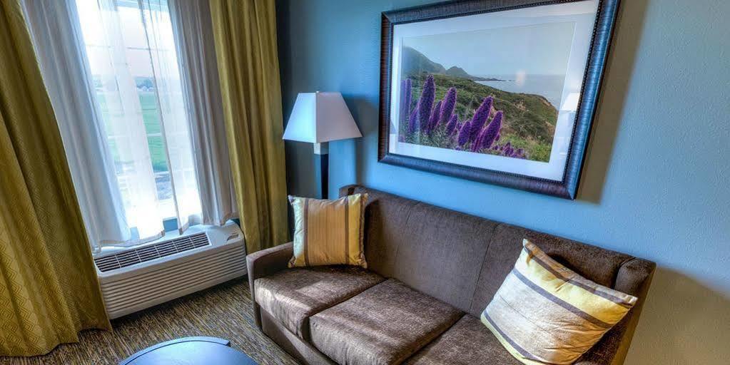 Candlewood Suites Sidney By Ihg Bagian luar foto